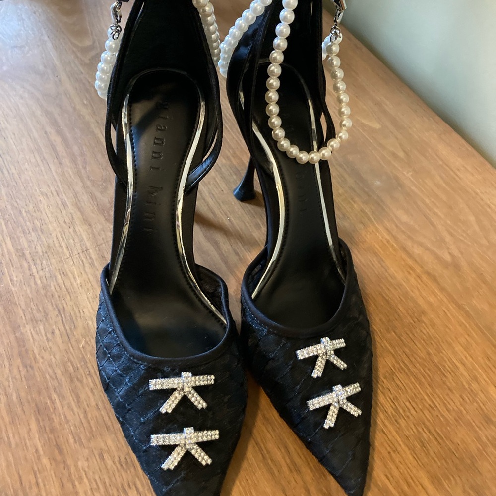 Gianni Bini Pearl Ankle Pumps